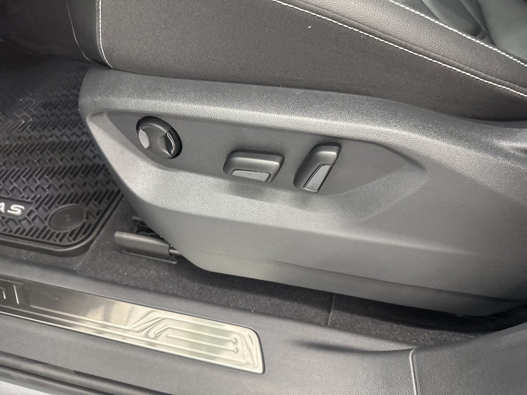 2026 Volkswagen Atlas 2.0T SE w/ Technology