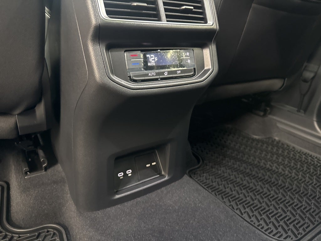 2026 Volkswagen Atlas 2.0T SE w/ Technology