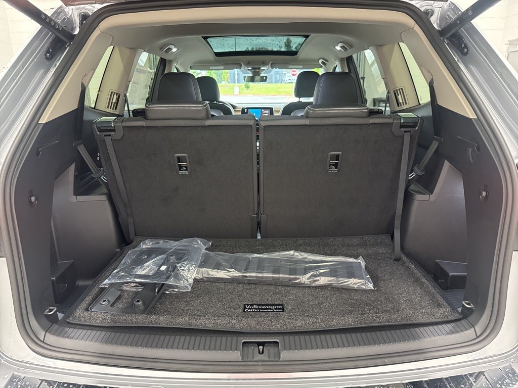 2026 Volkswagen Atlas 2.0T SE w/ Technology