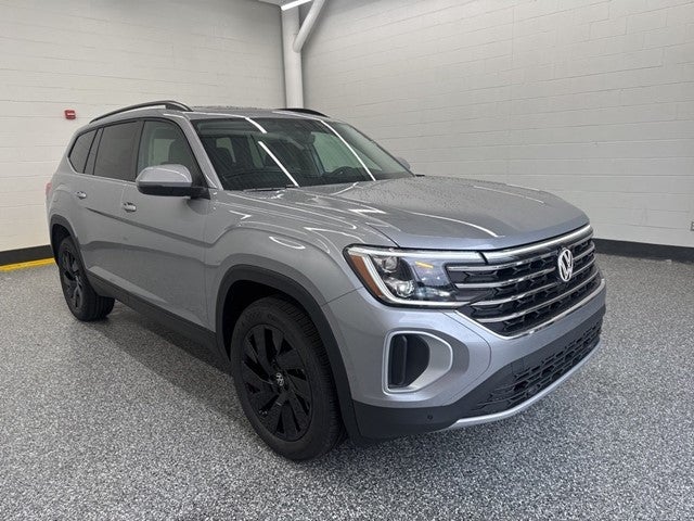 2026 Volkswagen Atlas 2.0T SE w/ Technology