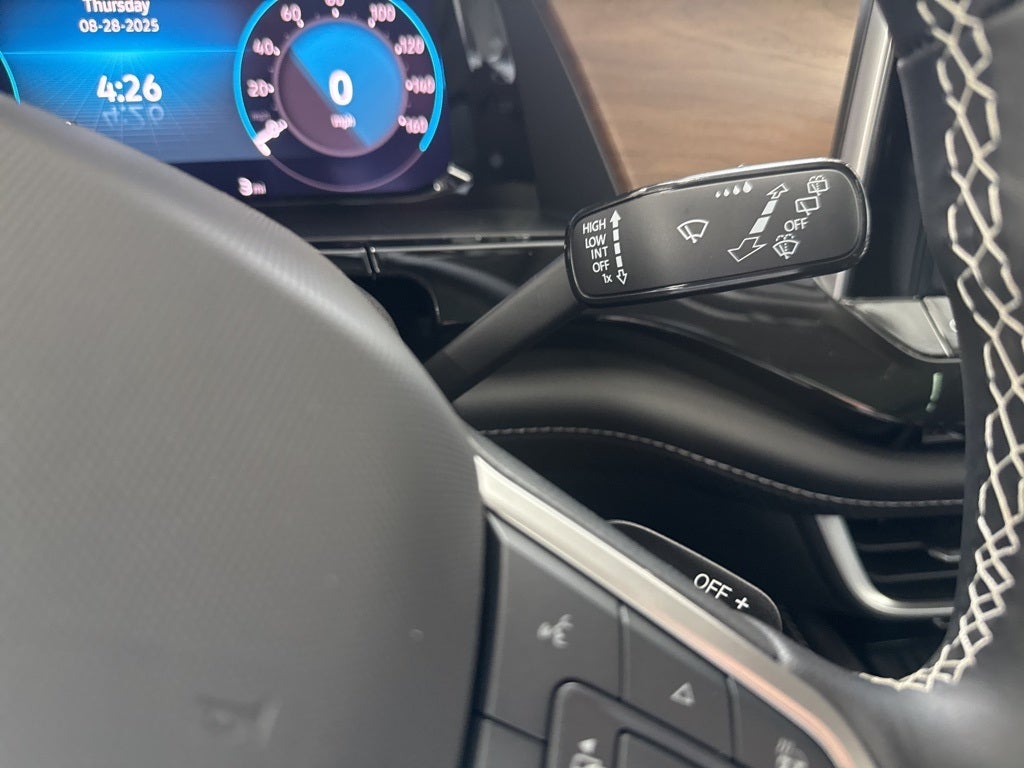 2026 Volkswagen Atlas 2.0T SE w/ Technology