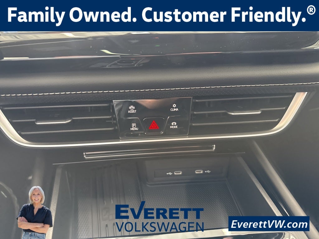 2026 Volkswagen Atlas 2.0T SE w/ Technology