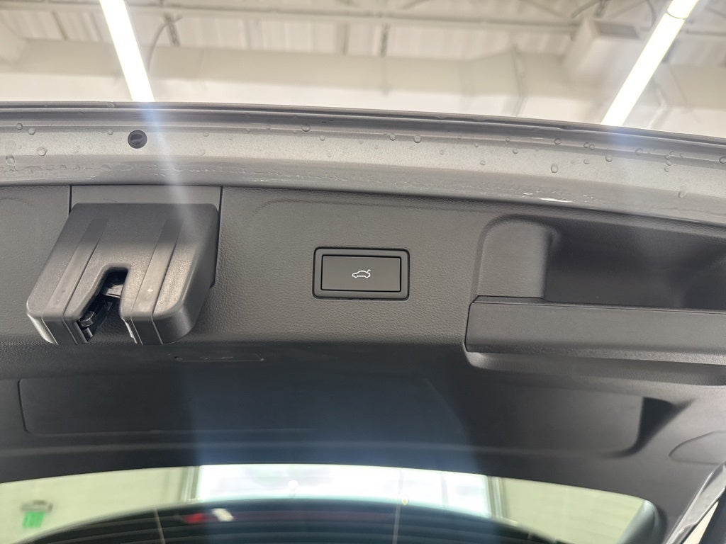 2026 Volkswagen Atlas 2.0T SE w/ Technology