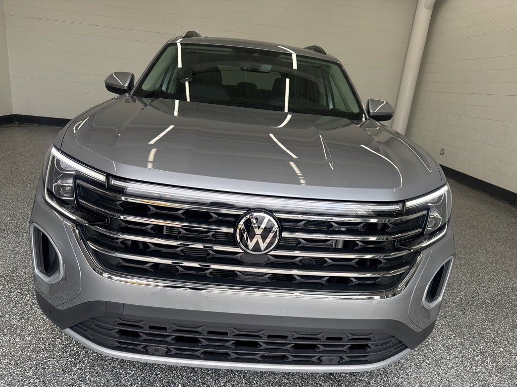 2026 Volkswagen Atlas 2.0T SE w/ Technology