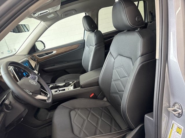 2026 Volkswagen Atlas 2.0T SE w/ Technology