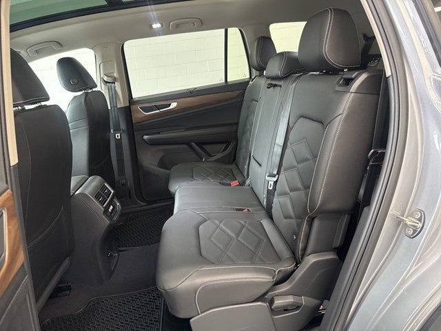 2026 Volkswagen Atlas 2.0T SE w/ Technology