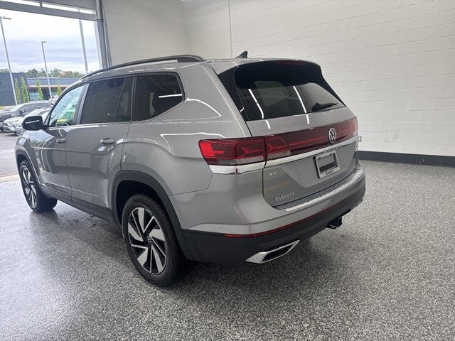 2026 Volkswagen Atlas 2.0T SE w/ Technology