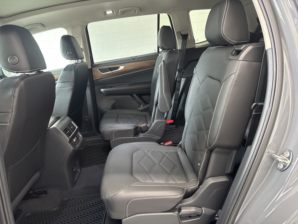 2026 Volkswagen Atlas 2.0T SE w/ Technology