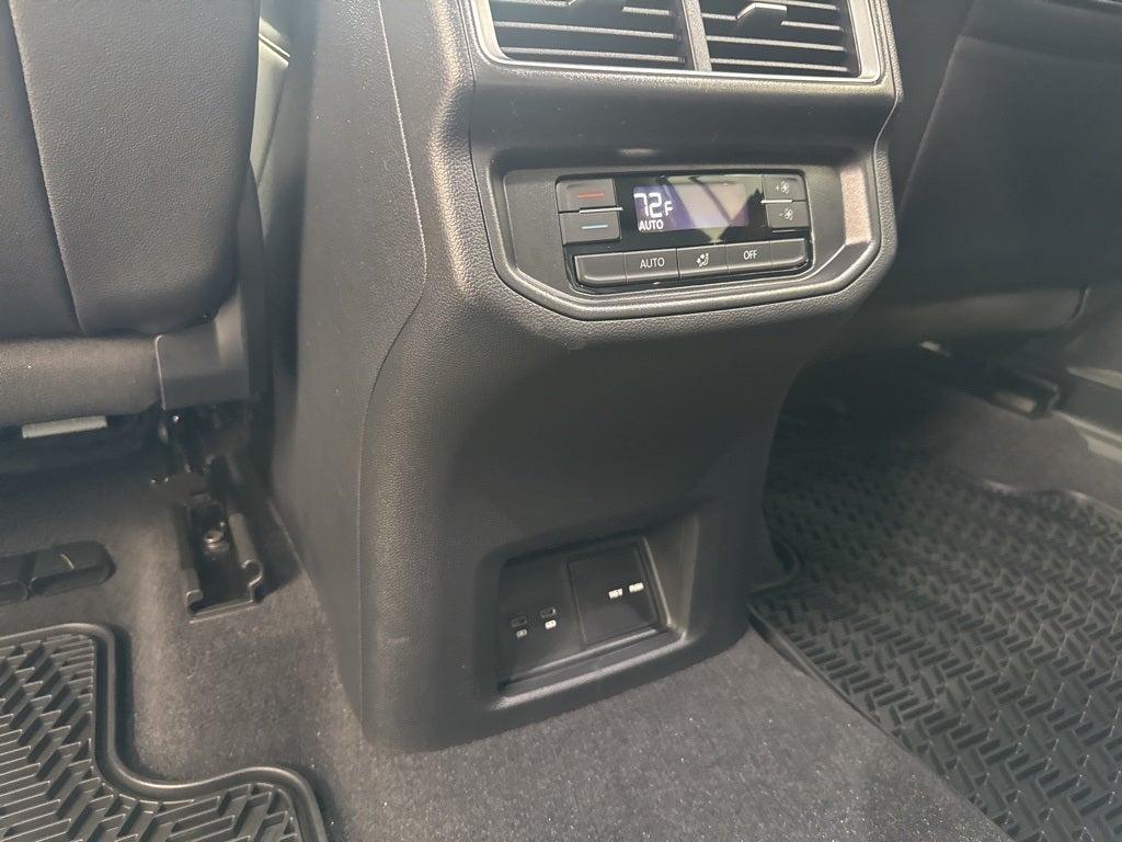 2026 Volkswagen Atlas 2.0T SE w/ Technology