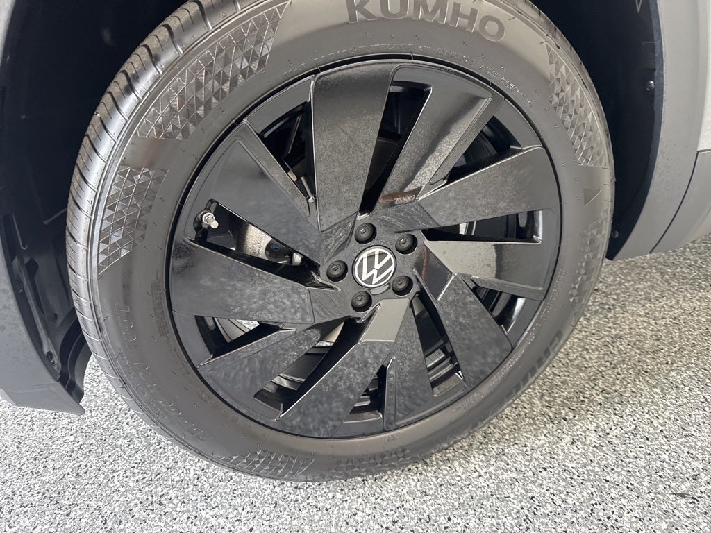 2026 Volkswagen Atlas 2.0T SE w/ Technology