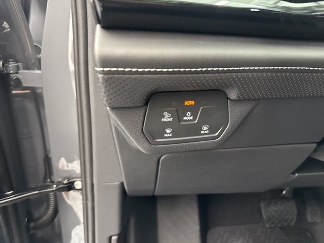 2026 Volkswagen Atlas 2.0T SE w/ Technology