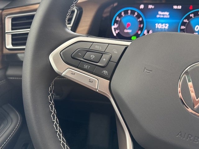 2026 Volkswagen Atlas 2.0T SE w/ Technology