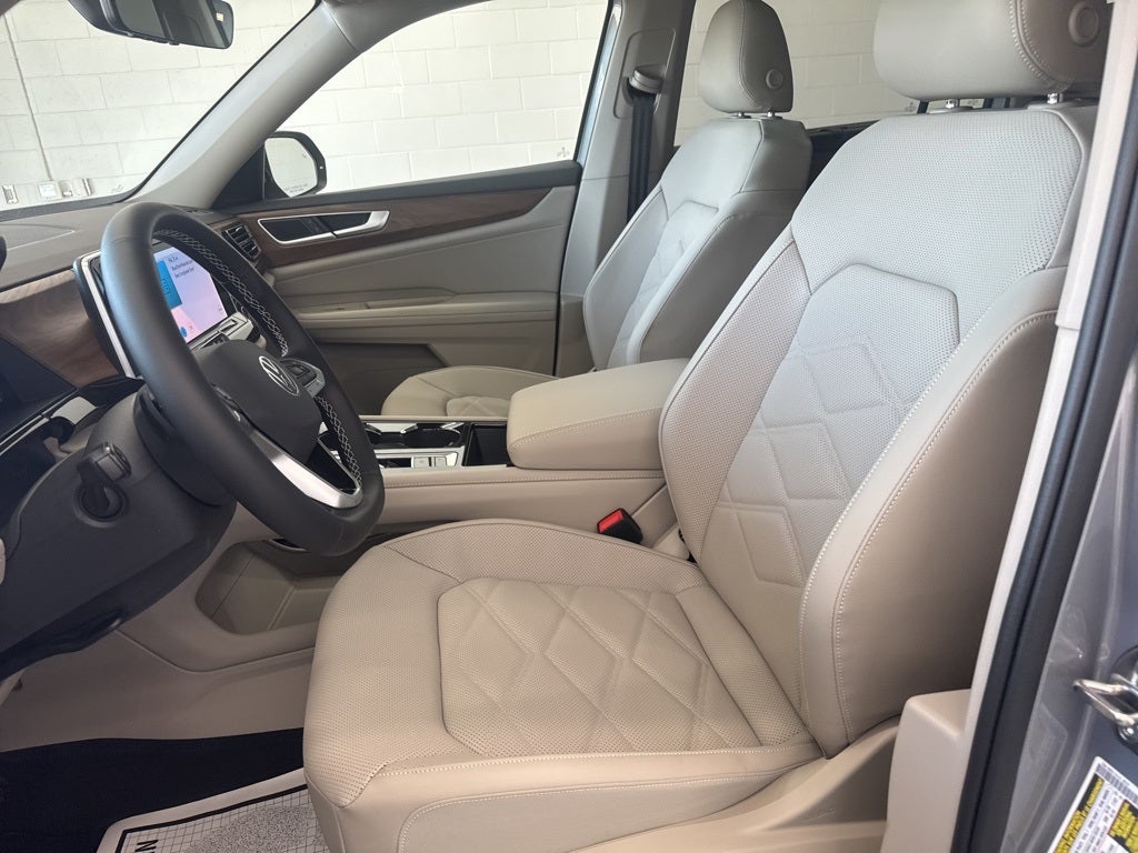 2026 Volkswagen Atlas 2.0T SE w/ Technology