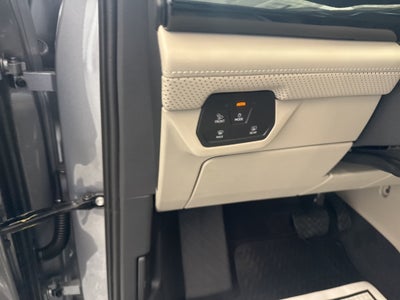 2026 Volkswagen Atlas 2.0T SE w/ Technology