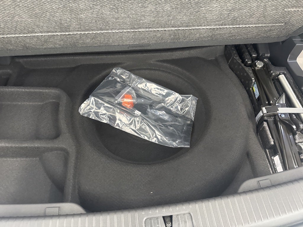 2026 Volkswagen Atlas 2.0T SE w/ Technology