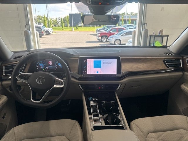 2026 Volkswagen Atlas 2.0T SE w/ Technology