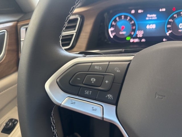 2026 Volkswagen Atlas 2.0T SE w/ Technology