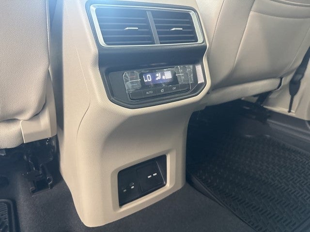 2026 Volkswagen Atlas 2.0T SE w/ Technology