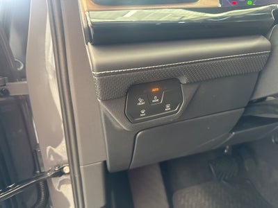 2026 Volkswagen Atlas 2.0T SE w/ Technology