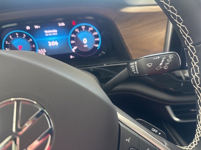 2026 Volkswagen Atlas 2.0T SE w/ Technology