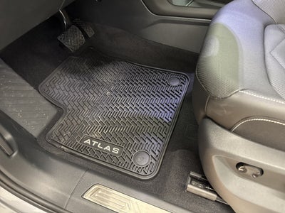 2026 Volkswagen Atlas 2.0T SE w/ Technology