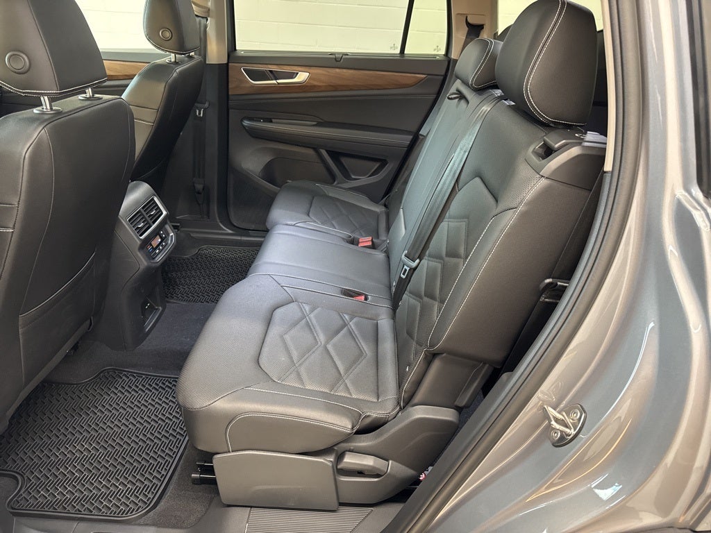 2026 Volkswagen Atlas 2.0T SE w/ Technology