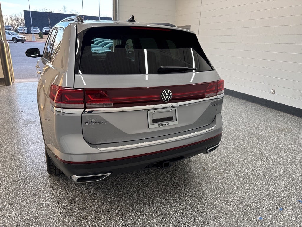 2026 Volkswagen Atlas 2.0T SE w/ Technology