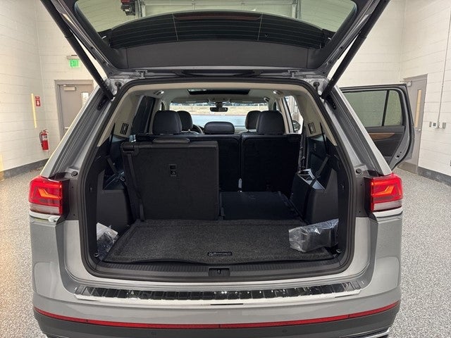 2026 Volkswagen Atlas 2.0T SE w/ Technology