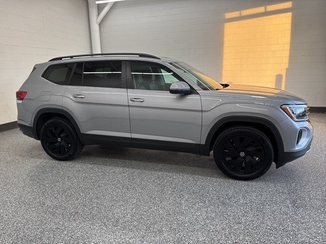 2026 Volkswagen Atlas 2.0T SE w/ Technology