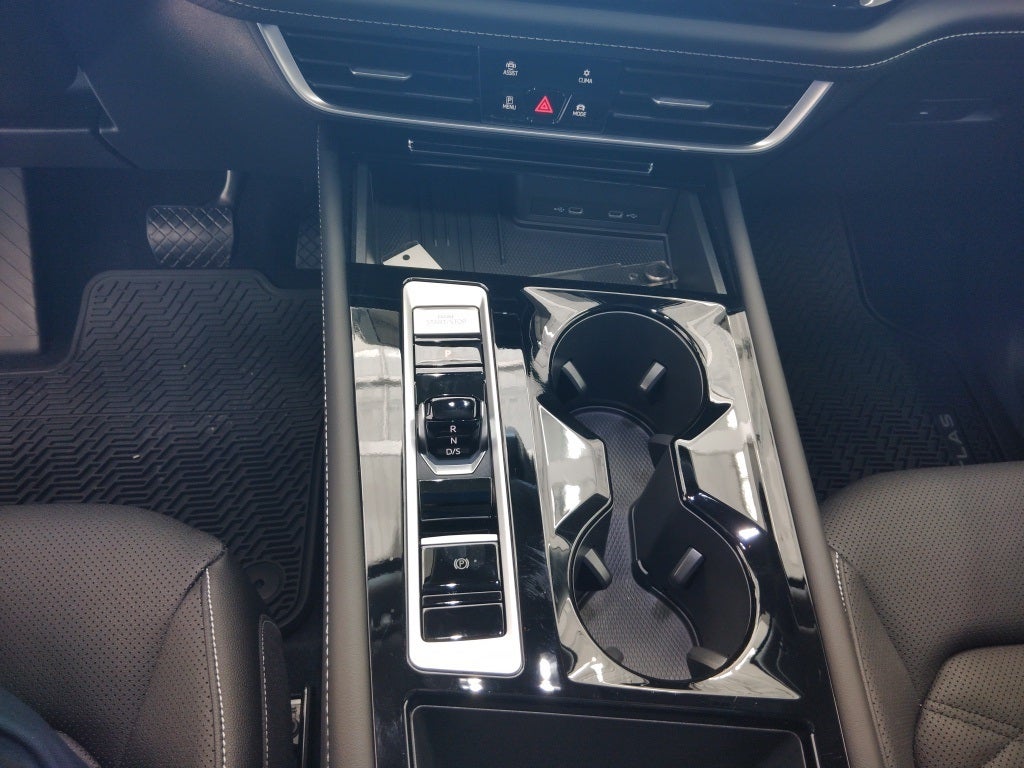 2026 Volkswagen Atlas 2.0T SE w/ Technology