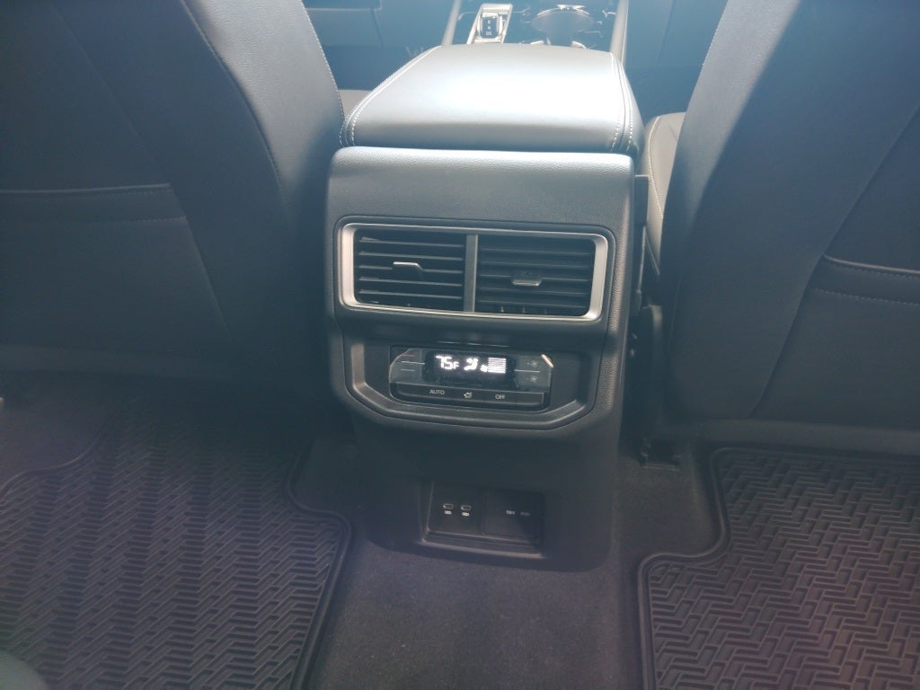 2026 Volkswagen Atlas 2.0T SE w/ Technology