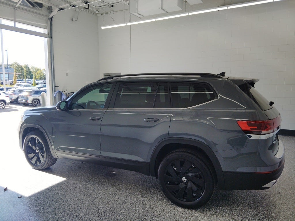 2026 Volkswagen Atlas 2.0T SE w/ Technology