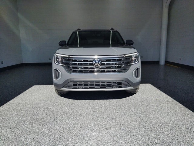 2026 Volkswagen Atlas 2.0T SE w/ Technology