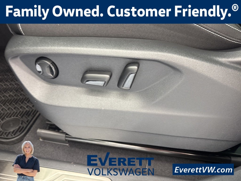 2026 Volkswagen Atlas 2.0T SE w/ Technology