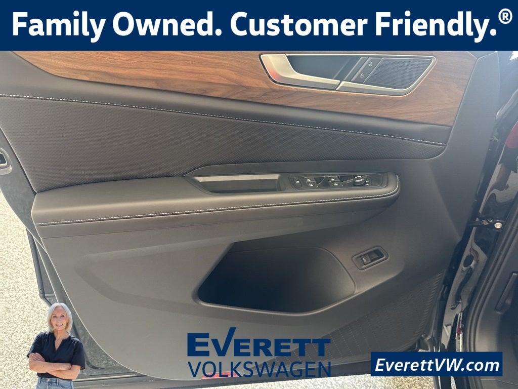 2026 Volkswagen Atlas 2.0T SE w/ Technology