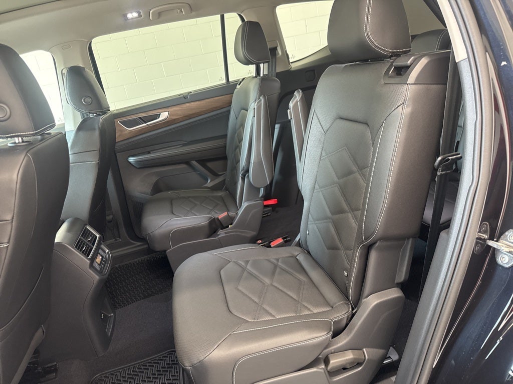 2026 Volkswagen Atlas 2.0T SE w/ Technology