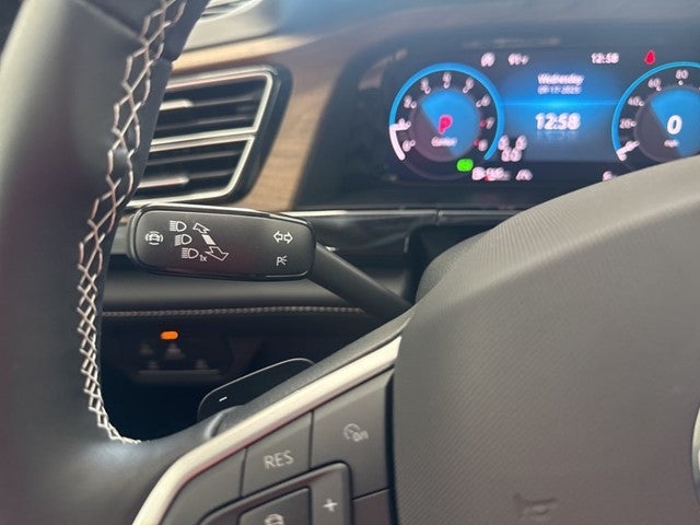 2026 Volkswagen Atlas 2.0T SE w/ Technology