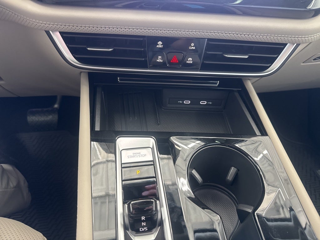 2026 Volkswagen Atlas 2.0T SE w/ Technology