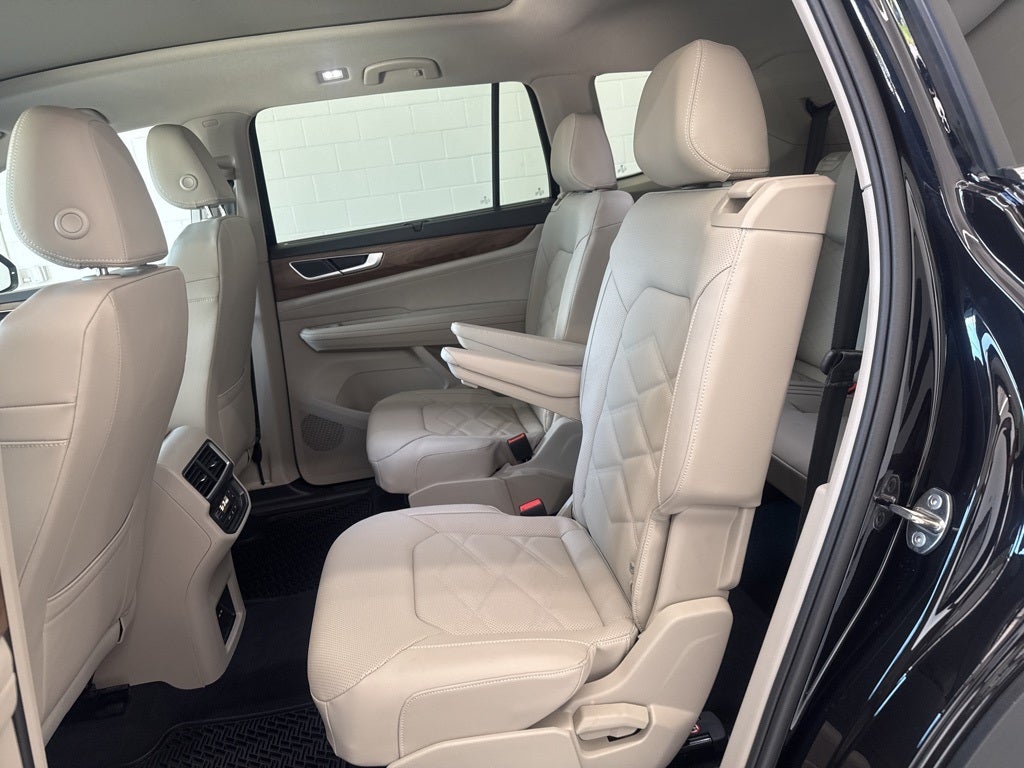 2026 Volkswagen Atlas 2.0T SE w/ Technology