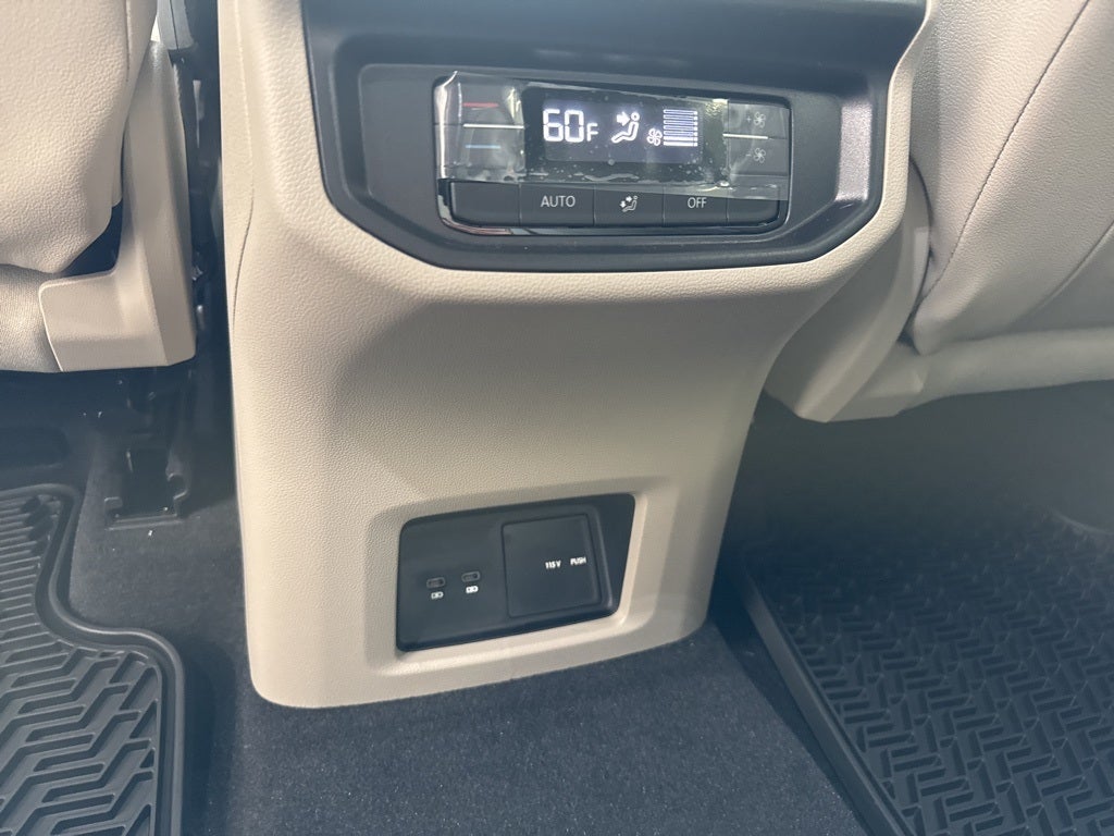 2026 Volkswagen Atlas 2.0T SE w/ Technology