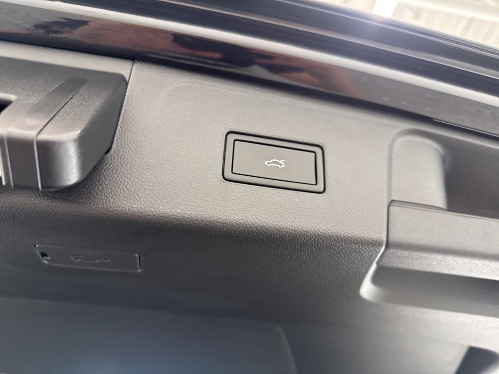 2026 Volkswagen Atlas 2.0T SE w/ Technology