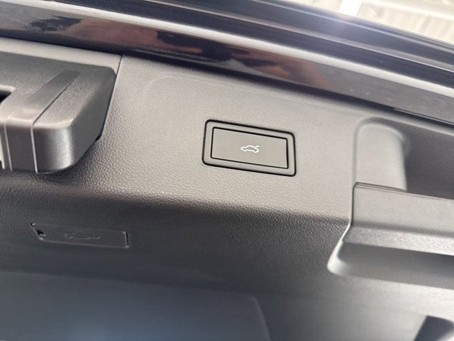 2026 Volkswagen Atlas 2.0T SE w/ Technology