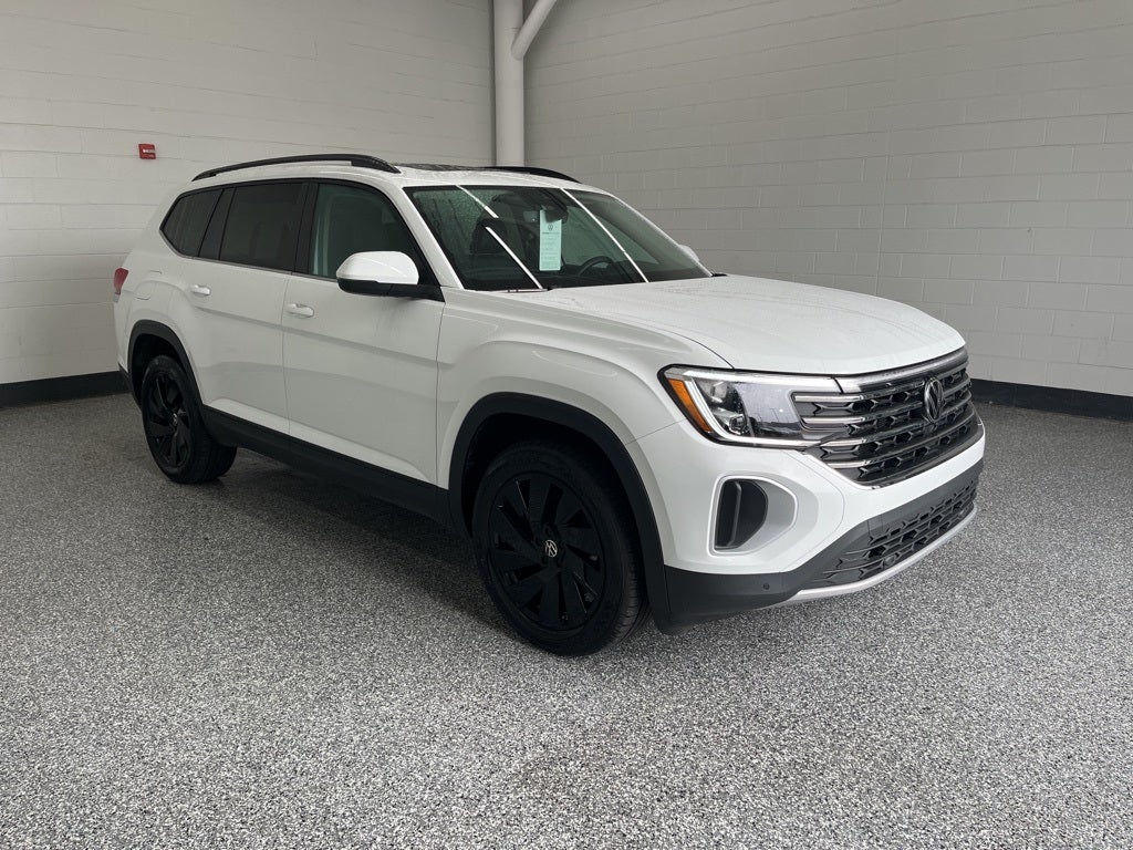 2025 Volkswagen Atlas 2.0T SE