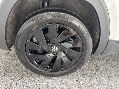 2025 Volkswagen Atlas 2.0T SE