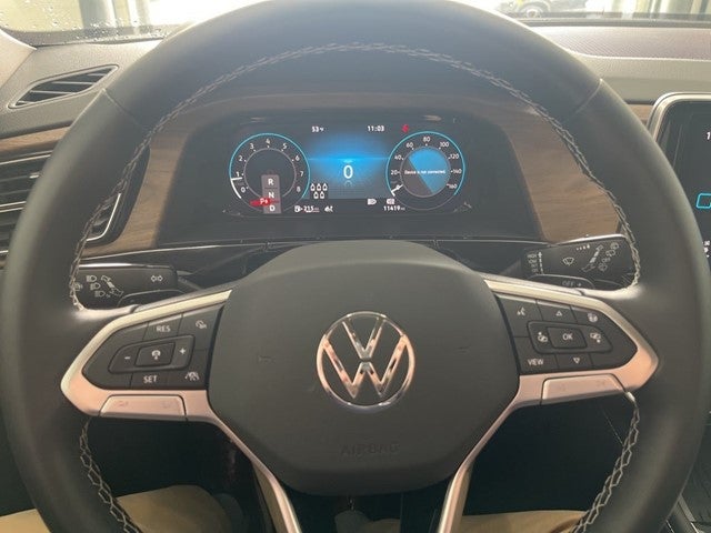 2025 Volkswagen Atlas 2.0T SE