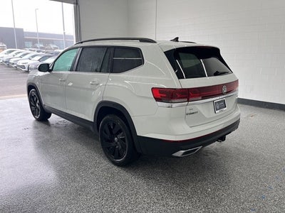 2025 Volkswagen Atlas 2.0T SE