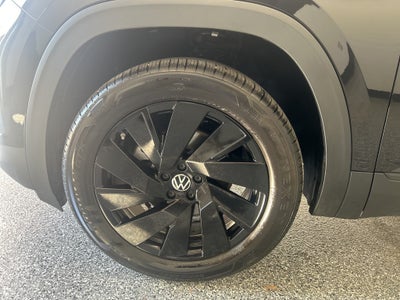 2025 Volkswagen Atlas 2.0T SE