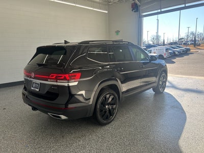 2025 Volkswagen Atlas 2.0T SE