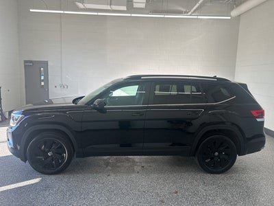 2025 Volkswagen Atlas 2.0T SE