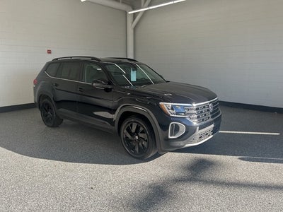 2025 Volkswagen Atlas 2.0T SE
